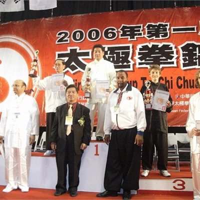 男子甲組B国外組1位 おめでとうございます! 「やったー!」
