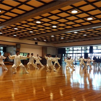 第24回太田市武術太極拳協会交流大会 菜摘ちゃんは総合が出来るようになったら「白いふわふわの服(表演服)を着たい」と、昨年目標を宣言!、1年経たないうちに実行!