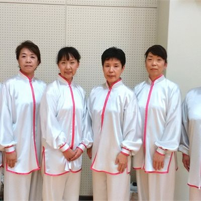 「山梨・チーム富士北麓」 衣装に負けない美しい演武を目指しました!