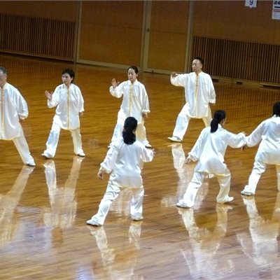 「ねんりんピック秋田2017」で見事7位入賞の「ぐんま七鶴の会」の皆さん。 きれいに揃った模範演舞です。 おめでとうございます!!!