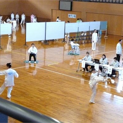 「群馬県武術太極拳選手権大会」 落ち着いてできるように・・・ 見ている方も緊張します・・・。