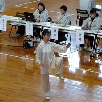 「群馬県武術太極拳選手権大会」 落ち着いてできるように・・・ 見ている方も緊張します・・・。