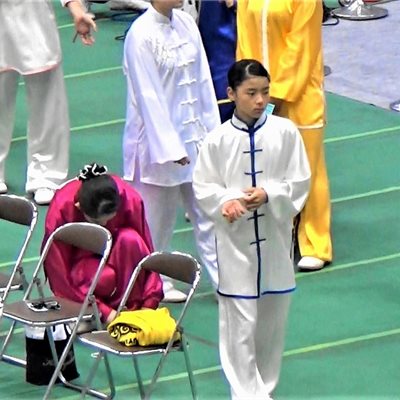 「第36回 武術太極拳選手権大会大会」 最終日「女子総合太極拳C」に出場の菜摘ちゃんです。 今年は緊張してしまったそうですが・・・。