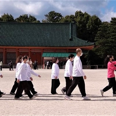 2022年年末の「平安神宮奉納太極拳」に神奈川県在住 E さんが参加されました。